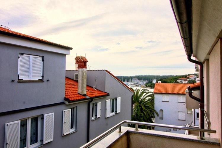 Apartman Maja Pjescana Pjescana Uvala Exteriér fotografie
